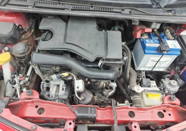 Toyota Yaris cena 32900 przebieg: 176766, rok produkcji 2017 z Tychy małe 67